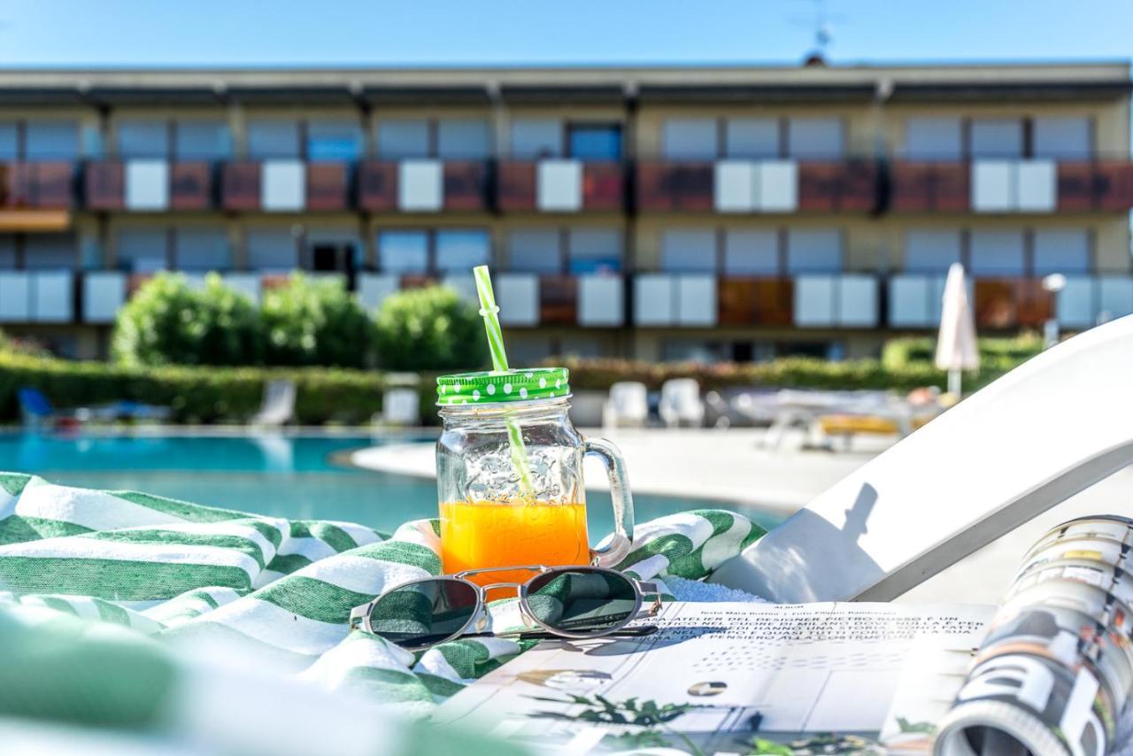 Hygge Family Apartment - One Step Away From The Lake!!! Sirmione Exterior foto