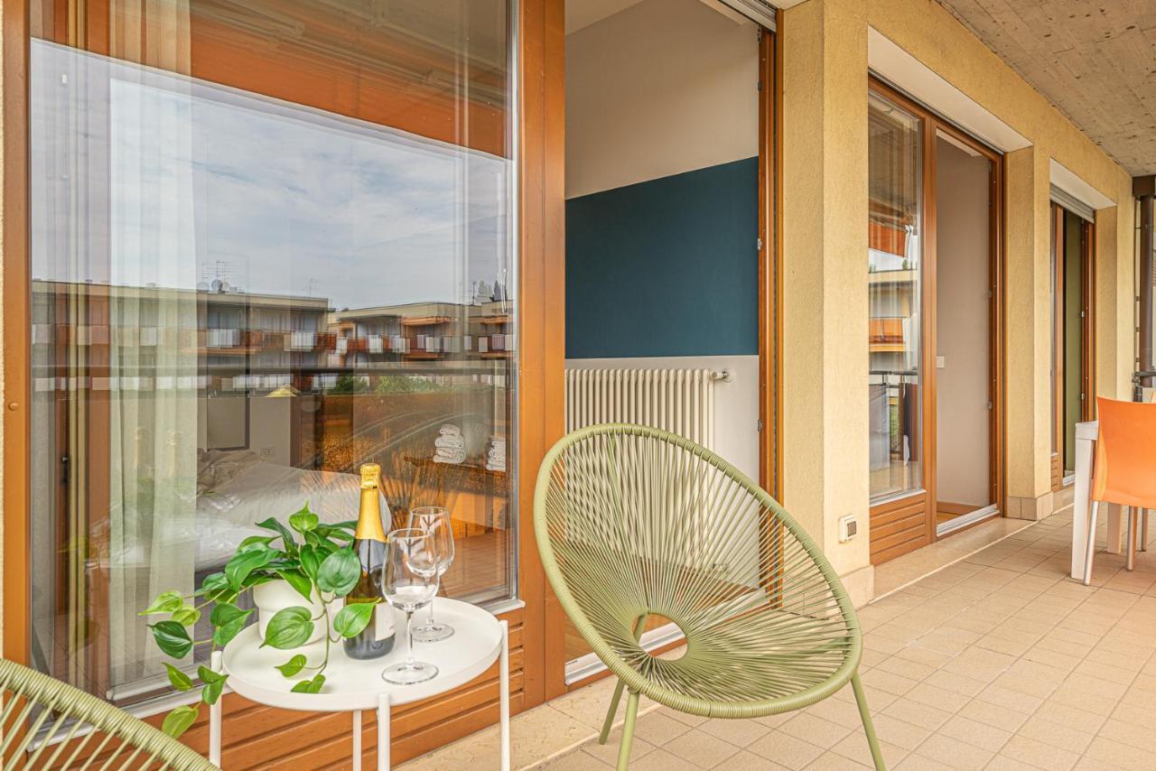 Hygge Family Apartment - One Step Away From The Lake!!! Sirmione Exterior foto